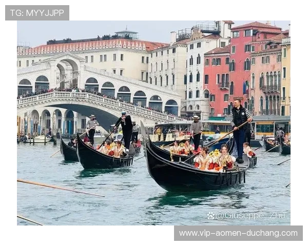 威尼斯真人体验：参与水上运动和传统漂浮表演享受最真实的威尼斯水城魅力