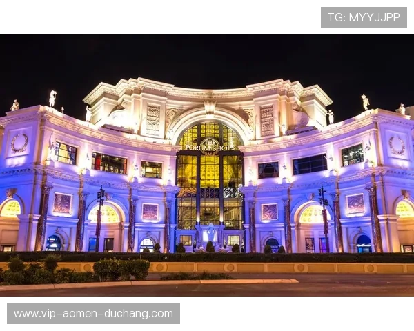 拉斯维加斯凯撒皇宫的历史背景与建筑风格详解